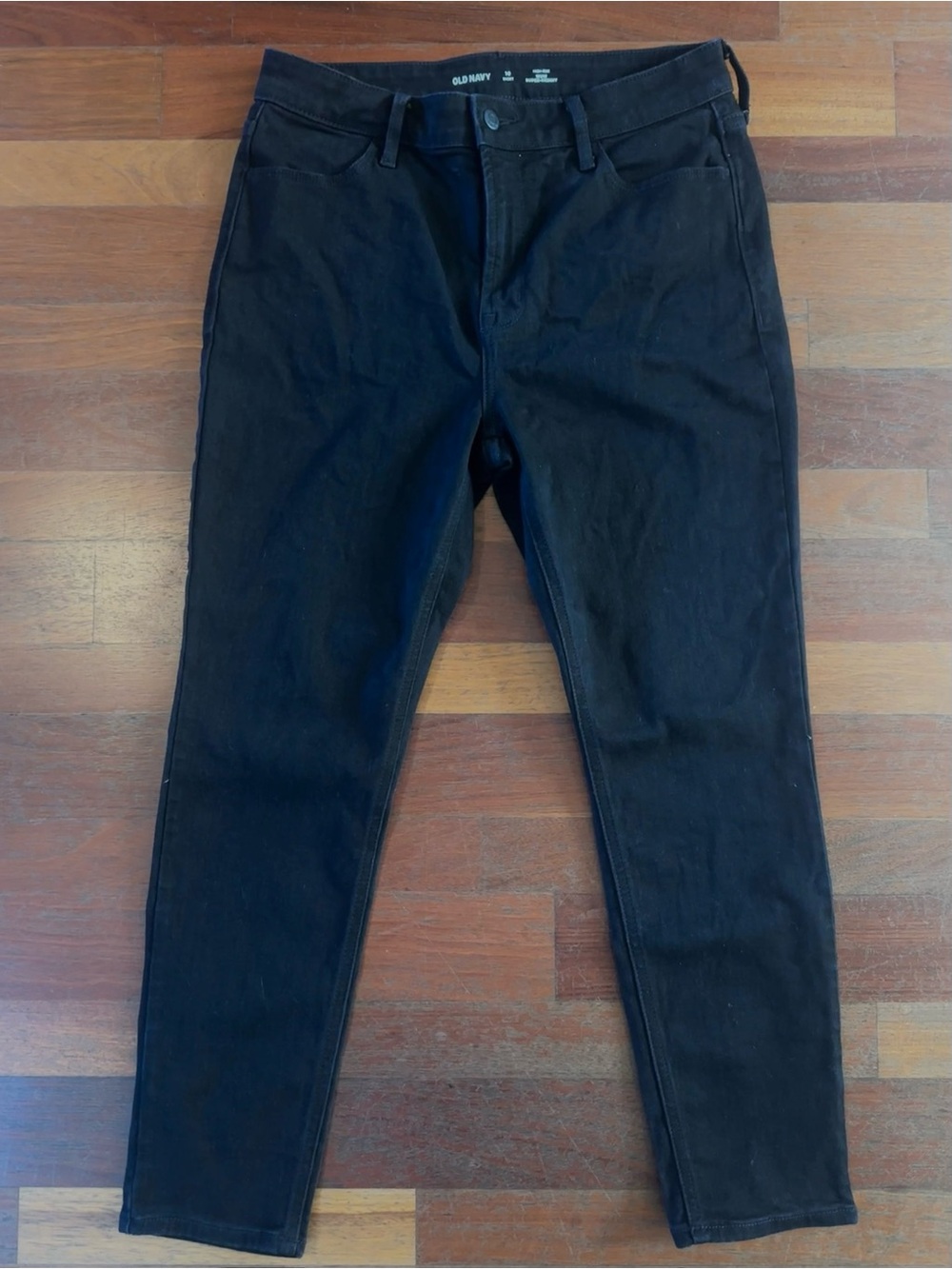 Old Navy Women’s Black High-Rise WOW Super-Skinny Jeans (size 10 short)